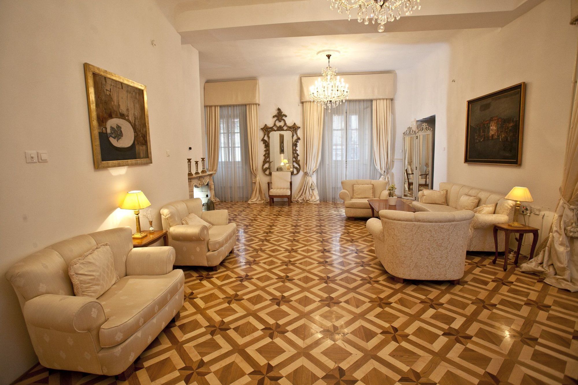 Antiq Palace - Historic Of Europe Ljubljana